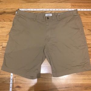 Men’s - khaki chino shorts